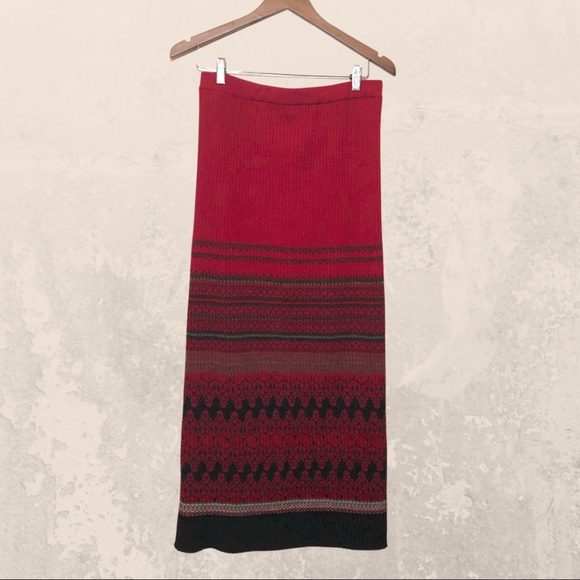 Geiger collections red wool rib knit maxi sweater skirt - Picture 2 of 8